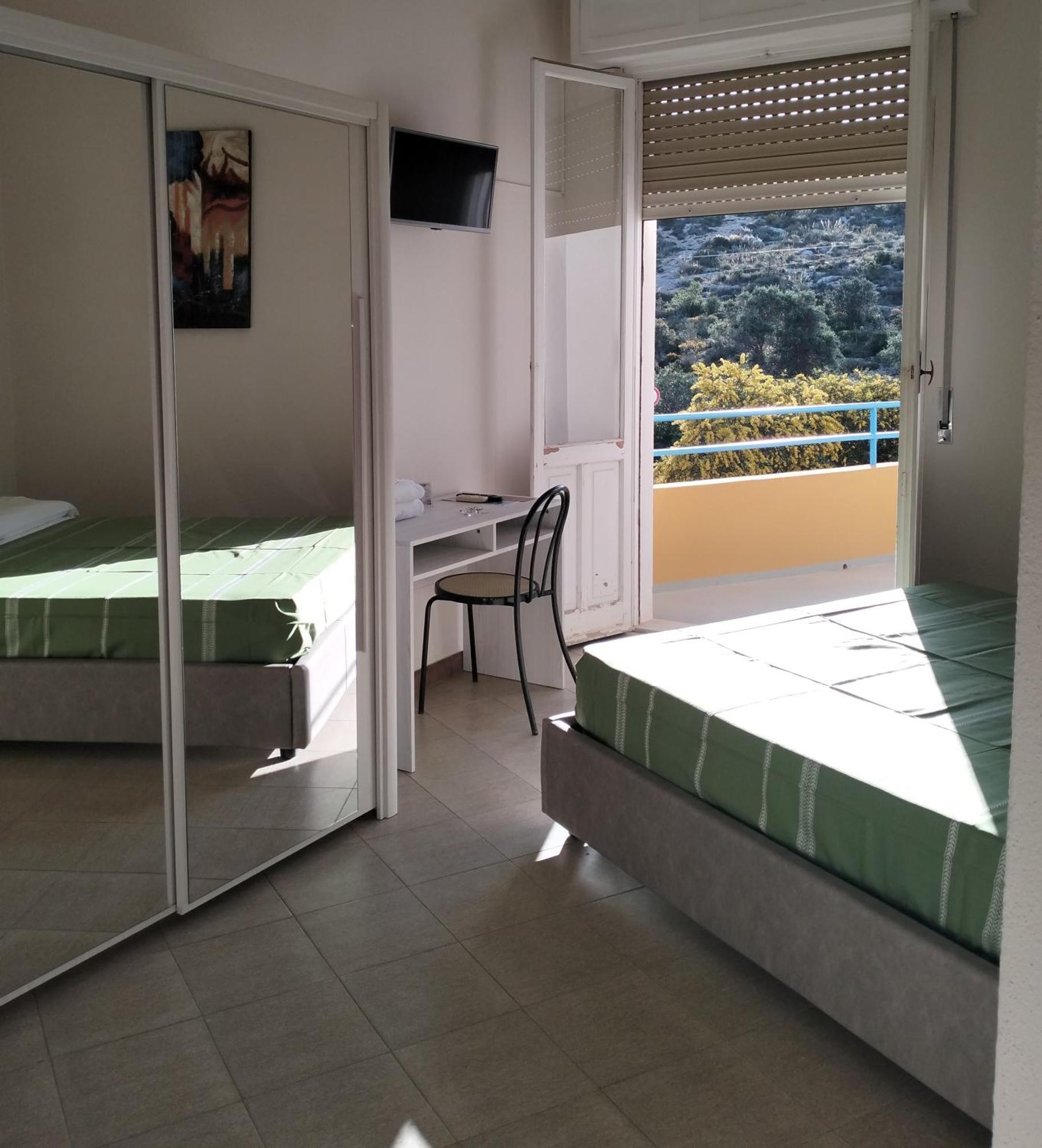 Hotel Calamosca Cagliari Bagian luar foto